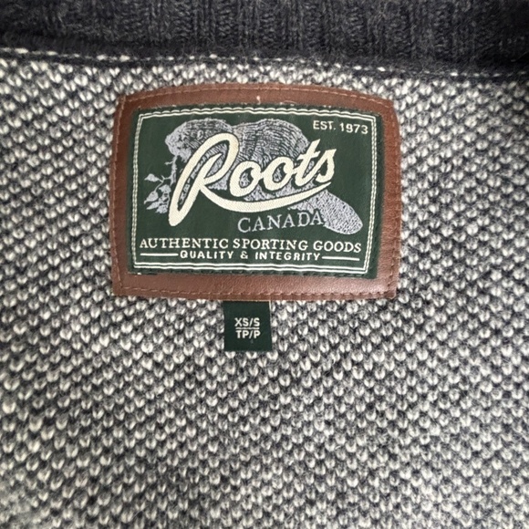 Roots Lambswool blend drape front cardigan size XS - Picture 13 of 15